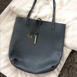 Michael Kors Tote Grey Super Roomy and Cute
